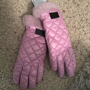 UGG Pink Gloves